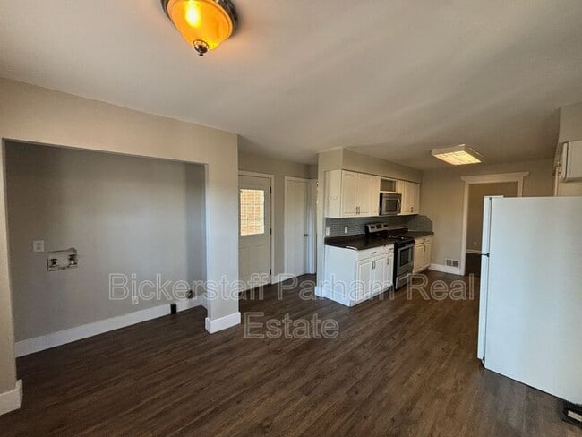 Photo - 1612 Celeste Dr