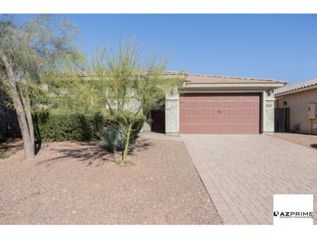 Photo - Elegant 3/2 Phoenix House with Office &amp; Outdoor Escape!