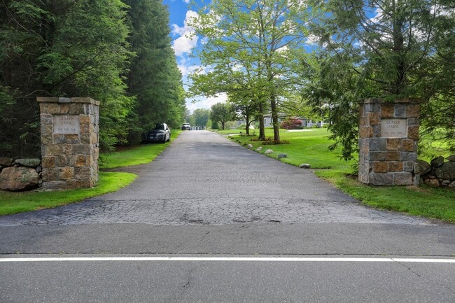 Photo - 556 Riversville Rd