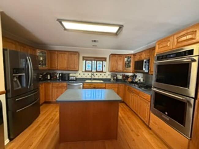 Photo - 4242 Briggs Ave