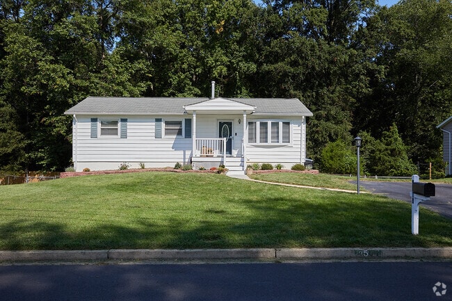 Building Photo - 4504 Gage Rd Rental