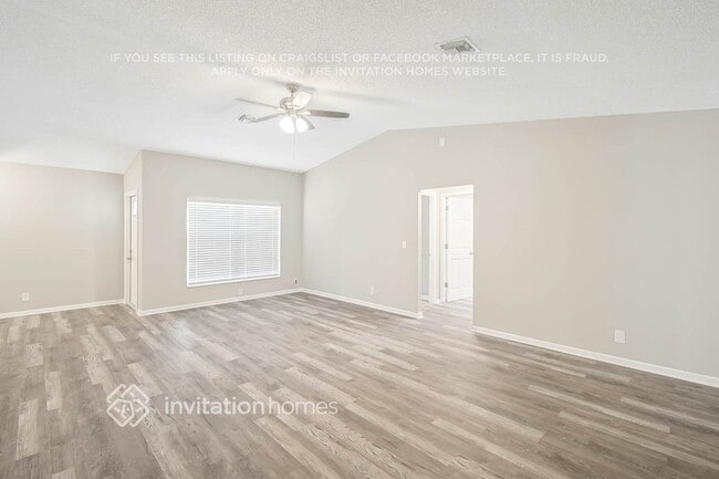 Photo - 5754 Lincoln Cir E