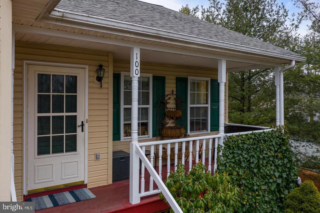 Photo - 100 Deer Hill Ct