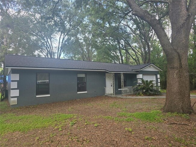 Building Photo - 6 Pecan Dr Course Rental