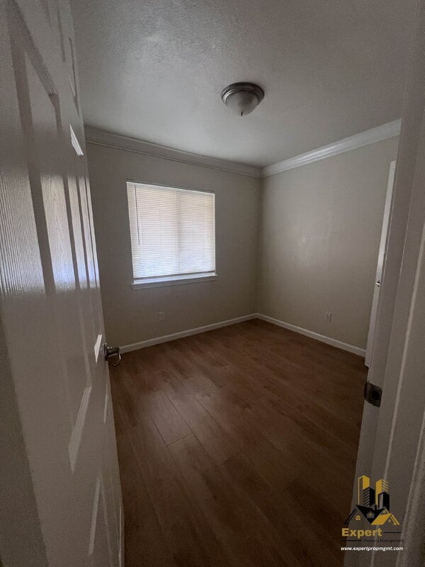 Photo - 480 Lindley Dr