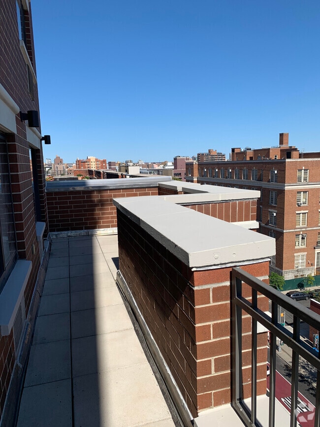 Building Photo - 3212 23rd St Rental