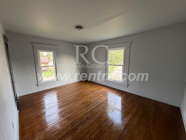 Photo - 1602-2 Main-