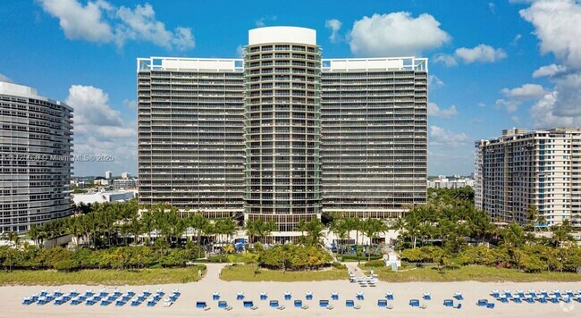 Building Photo - 9701 Collins Ave Unit 903S Rental