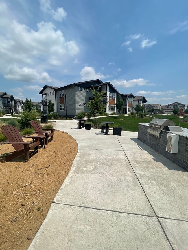 Photo - Luxury Condo - Water, Sewer, Basic Internet Included! Unit B