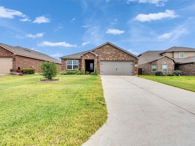 Building Photo - 412 Maple Fawn Dr