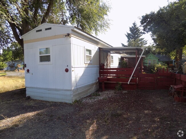 Building Photo - 1765 Dayton St Rental