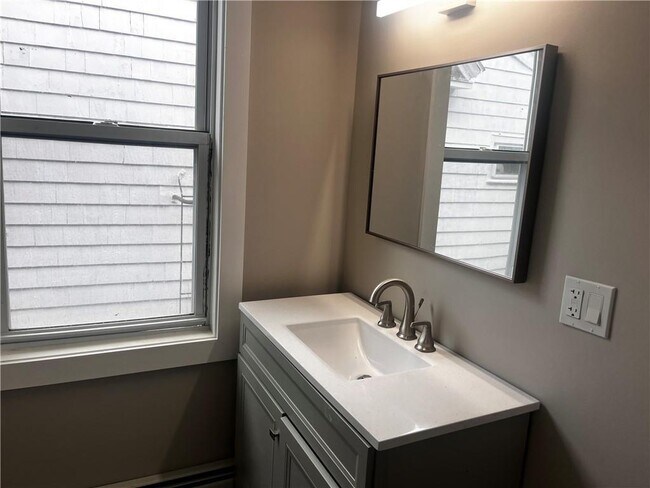 Photo - 45 Kenyon St Unidad 3