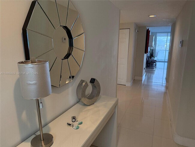 Photo - 17050 N Bay Rd Unit 406