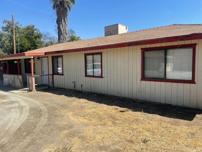 Building Photo - 939 Baldwin Rd Unit 939 1/2 Baldwin Rd