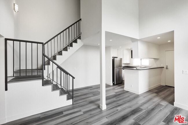 Photo - 6212 Fulton Ave Unit 201