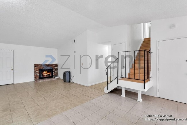 Photo - 2412 Sequoia Dr