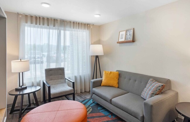 Furnished Studio-Philadelphia - Plymouth Meeting - West