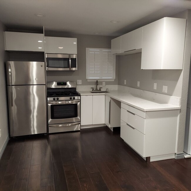 Photo - Charming 2bedroom, 2bath home, Like New near Land Park Area and City College.