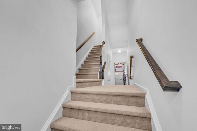 Photo - 23548 Belvoir Woods Terrace