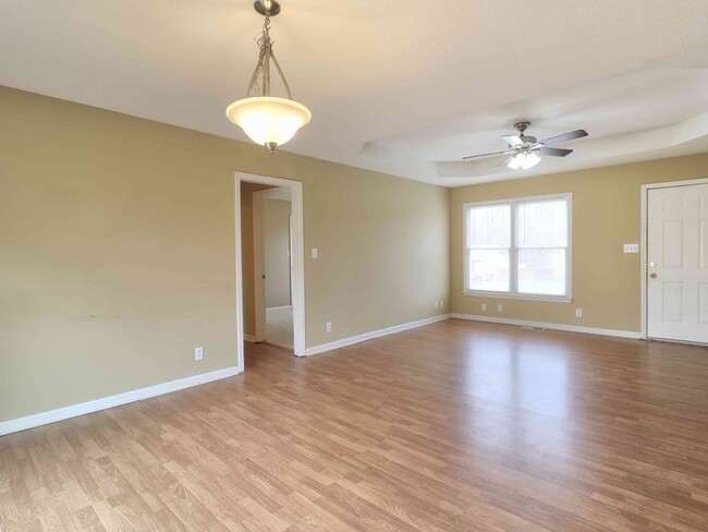 Photo - 613 Joshua Dr