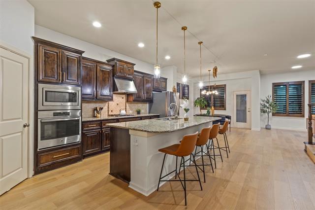 Photo - 1209 Savoy Ln