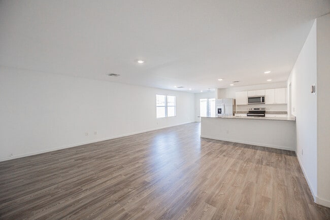 Photo - 1458 E Peggy Dr