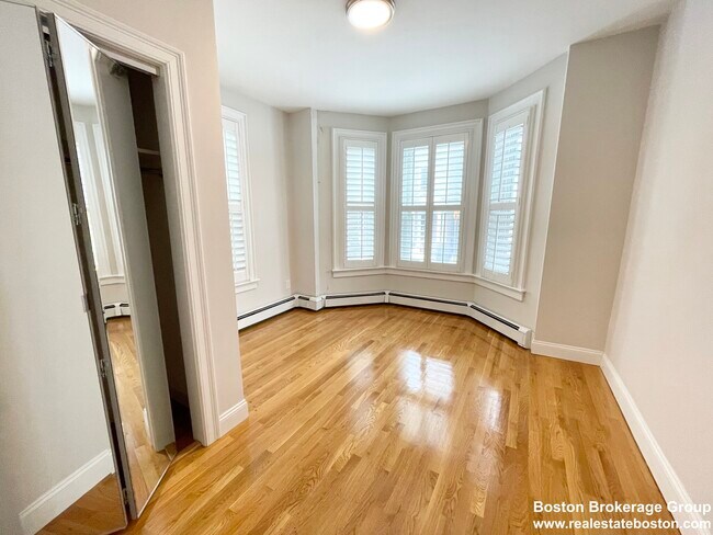 Photo - 128 P St Unit 1