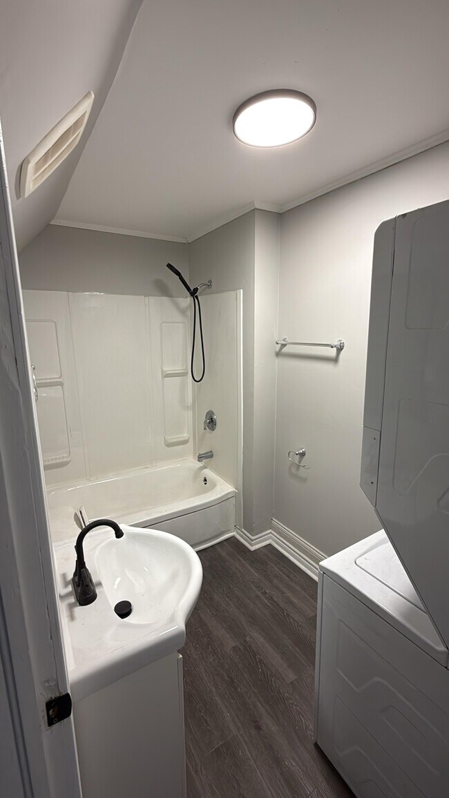 Photo - 36 Victoria St Unit 3