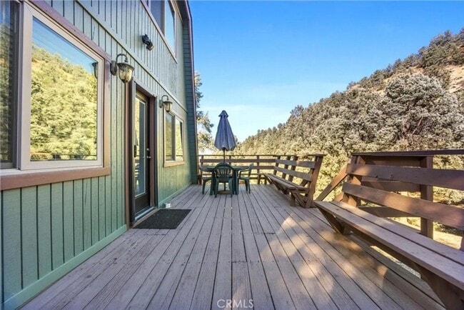 Photo - 3-Bedroom Cabin with Spacious Loft, Large Deck & Fully Furnished(Optional)