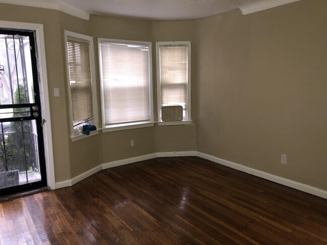 Photo - 19662 Eureka St