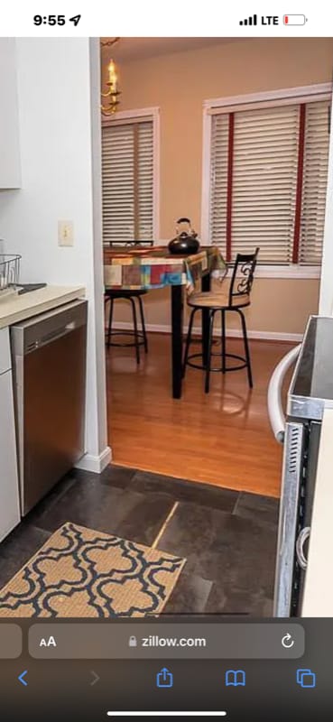 Photo - 303 Holly Ln