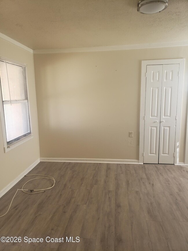 Photo - 2114 Henry St NE Unit B