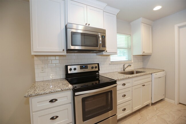 Photo - 6123 Grape St