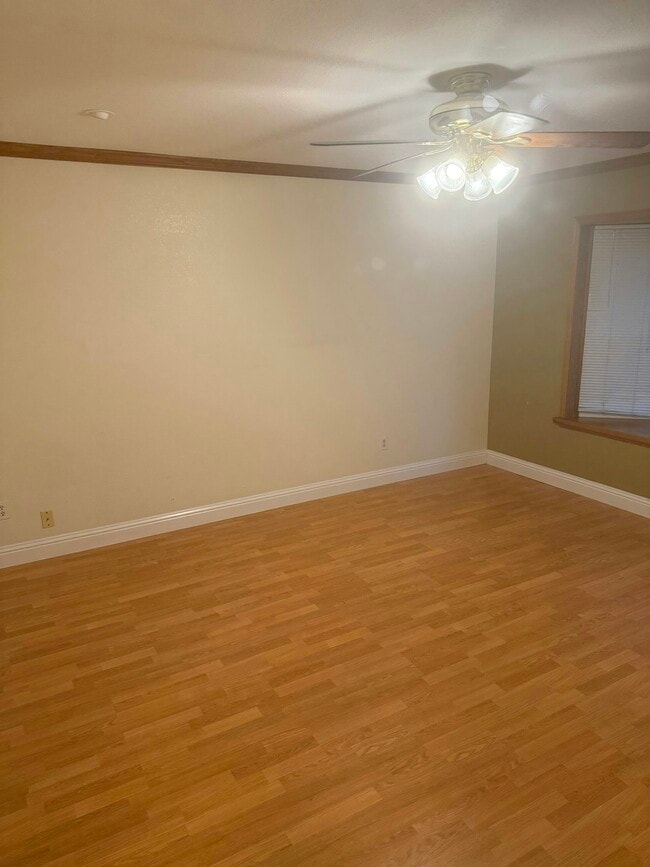 85 Coral Ln