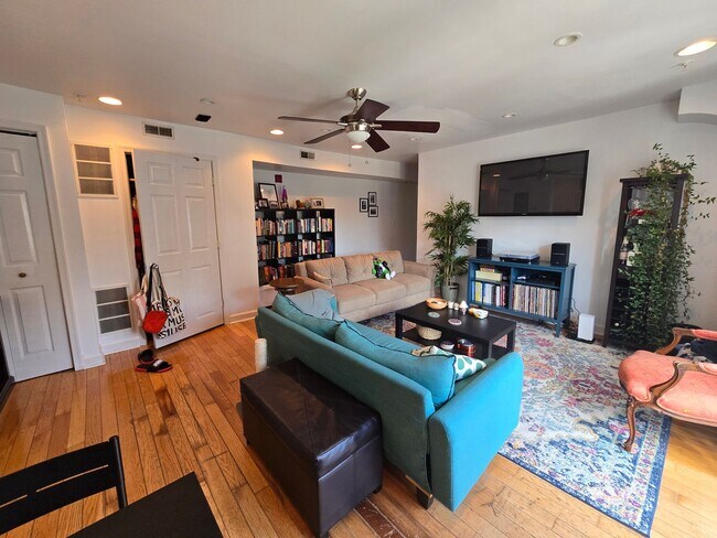 Photo - 626 S 12th St Unidad 2