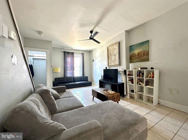 Photo - 2040 N Carlisle St