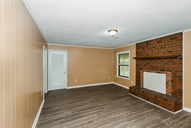 Photo - 5657 Rensslaer Dr