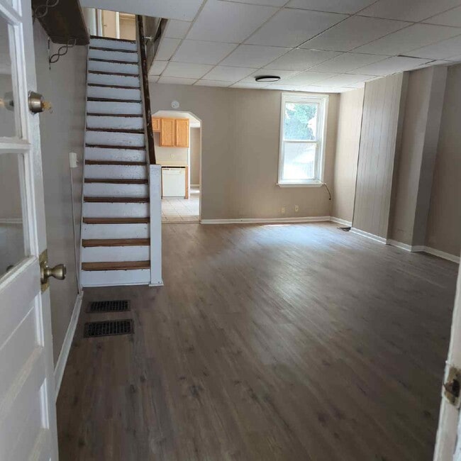 Photo - 618 S Connell St