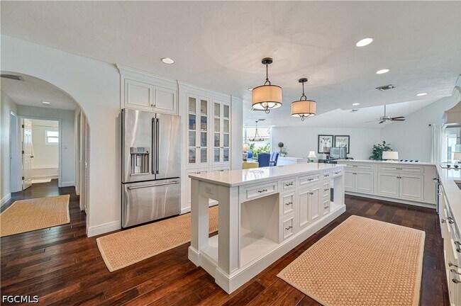 Photo - 28503 La Pluma Way