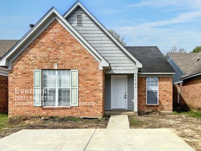 Photo - 7593 Lilly Dr House