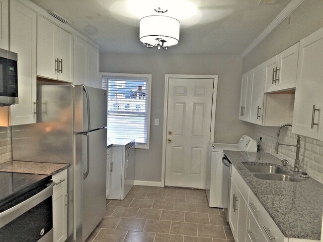 1501-1503 Sherman St SE - 1501-1503 Sherman St SE Apartment Unit 1501 Sherman St SE