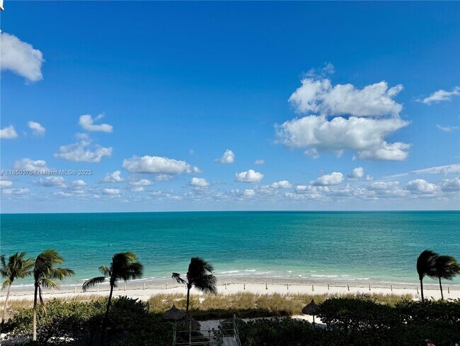 Building Photo - 1111 Crandon Blvd Unit A404 Rental