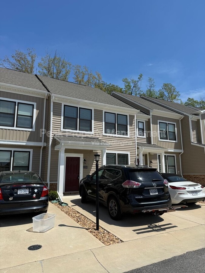 Photo - 12200 Dutch Elm Cir