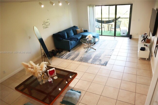 Photo - 16511 Blatt Blvd Unidad 203