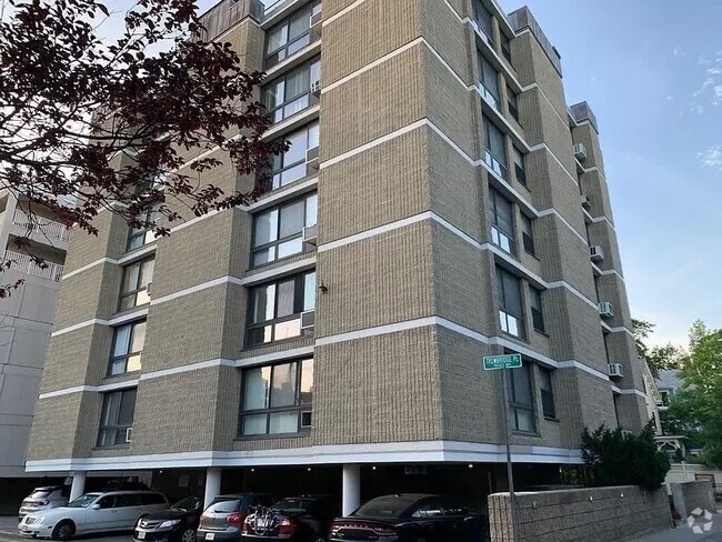 Building Photo - 45 Trowbridge St Unit 5B Rental