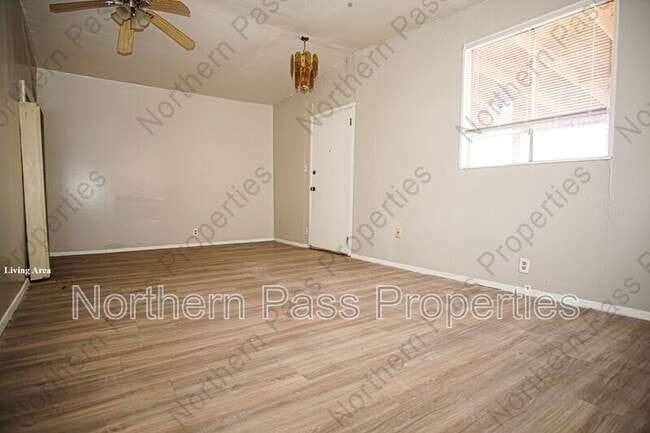 Photo - 7161 Dale Rd Unidad 2