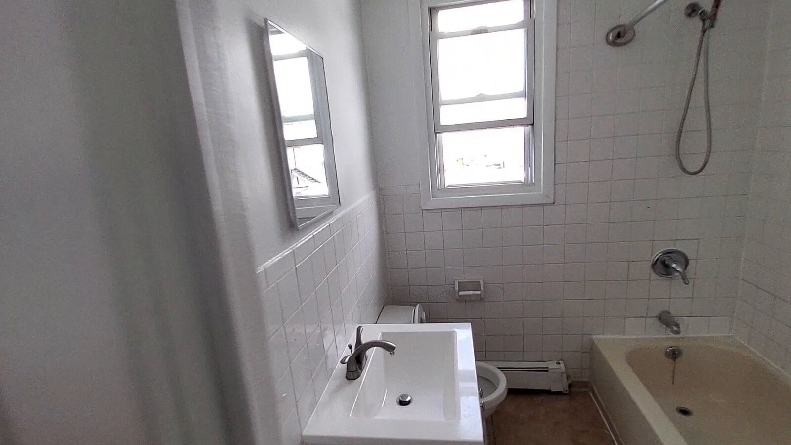 Photo - 1410 E St Georges Ave Unidad 2