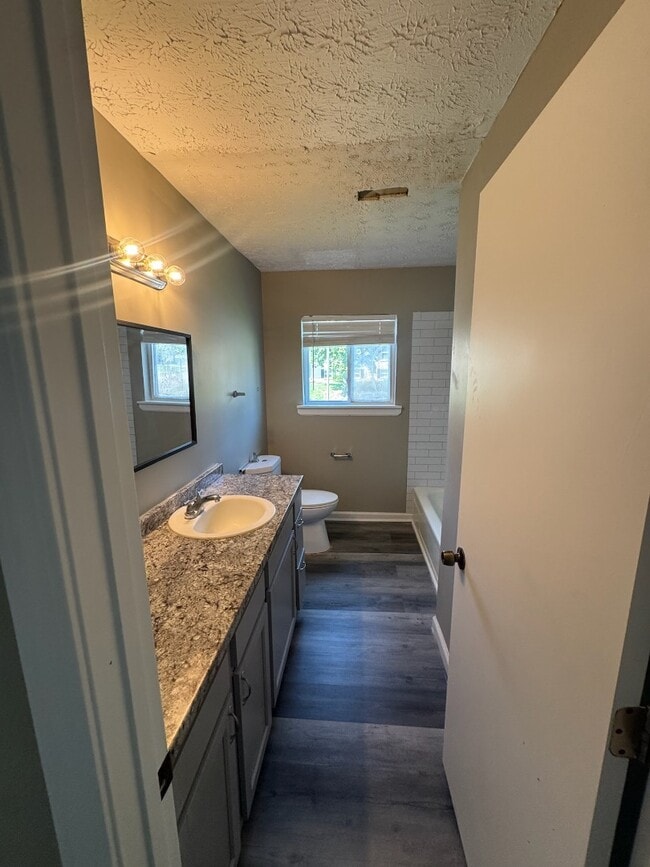 Photo - 733 Hill Rise Ct
