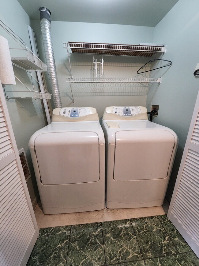 Photo - 783 General Wallace Ct