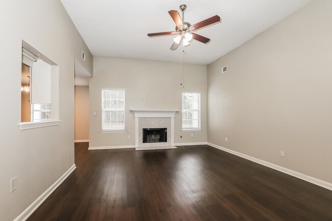 Photo - 172 Regency Park Dr